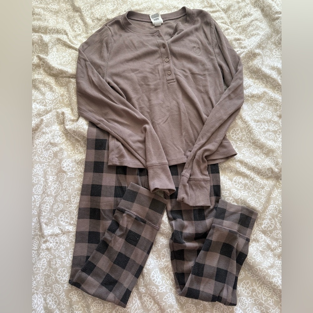 PINK Victoria’s Secret Brown Pajama Set